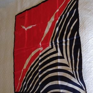 Multicolored Italian 100%0 silk scarf